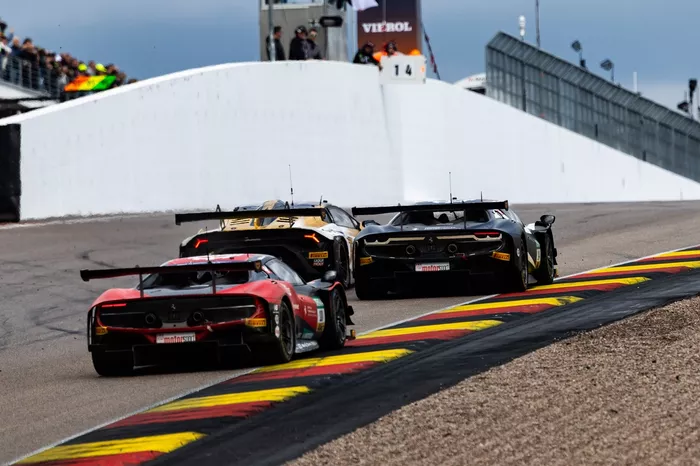 Ben Green, Emil Frey Racing Ferrari Ferrari 296 GT3, Luca Engstler, Grasser Racing Team Lamborghini Huracán EVO GT3, Jack Aitken, Emil Frey Racing Ferrari Ferrari 296 GT3