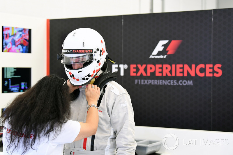 F1 Experiences coche de 2 plazas at GP de Gran Bretaña Fórmula 1 Fotos