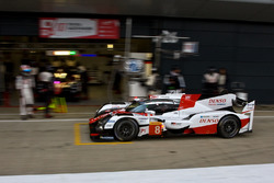 #8 Toyota Gazoo Racing, Toyota TS050 Hybrid: Anthony Davidson, Sebastien Buemi, Kazuki Nakajima