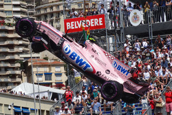 La voiture d'Esteban Ocon, Force India VJM10 après son crash