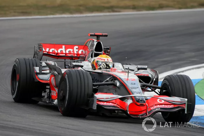 2008: McLaren-Mercedes MP4-23