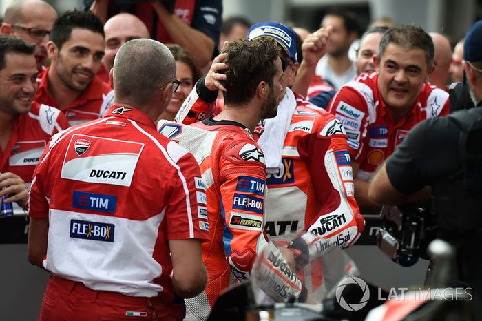 Ganador, Andrea Dovizioso, Ducati Team, segundo, Jorge Lorenzo, Ducati Team