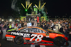 Campeón 2017 Martin Truex Jr., Furniture Row Racing Toyota