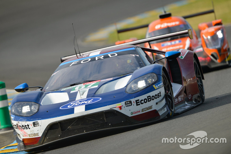 41. Энди Приоль, Харри Тинкнелл, Тони Канаан, Ford Chip Ganassi Team UK, Ford GT (№67)