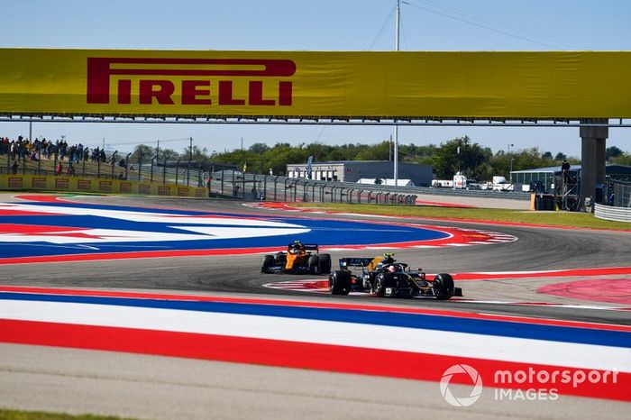 Kevin Magnussen, Haas F1 Team VF-19, Lando Norris, McLaren MCL34 