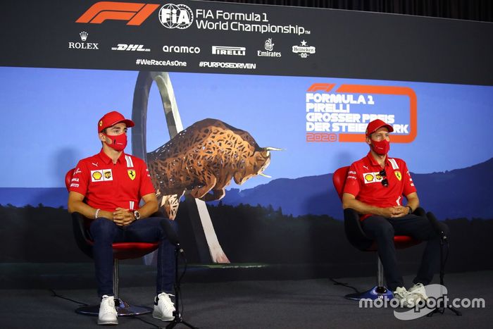 Charles Leclerc, Ferrari y Sebastian Vettel, Ferrari en la conferencia de prensa