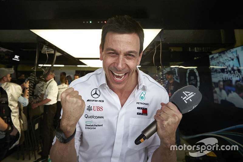 Toto Wolff, Director Ejecutivo, Mercedes AMG celebra el campeonato de constructores