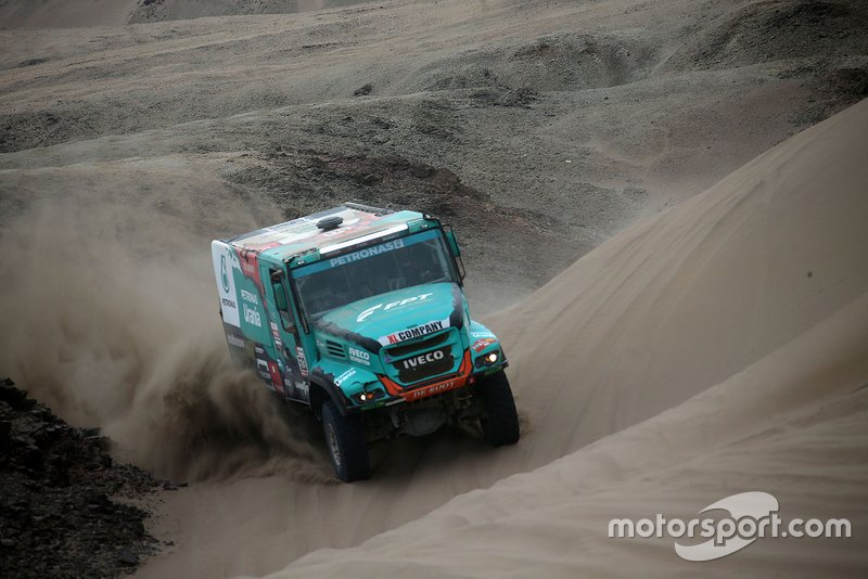 #513 Team De Rooy Iveco: Maurik van den Heuvel, Martijn van Rooij, Peter Kuijpers  