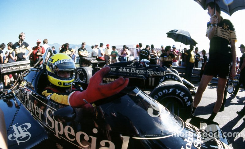 Ayrton Senna, Lotus 97T and team mate Elio de Angelis, Lotus 97T