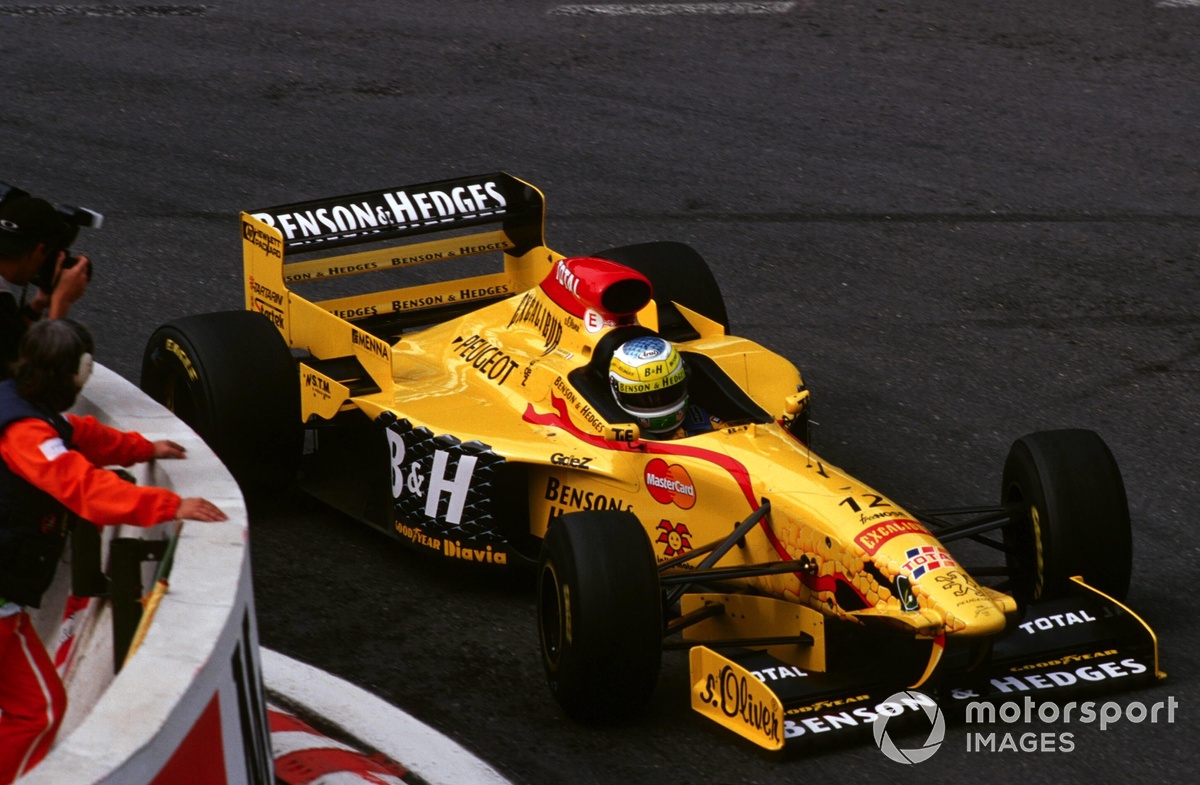 【激レア】1997年 F1 ジョーダン・プジョー 197 ヴィンテージピンバッジ 1017691633-col-19970824-jordan.jpg