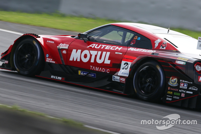 #23 MOTUL AUTECH GT-R