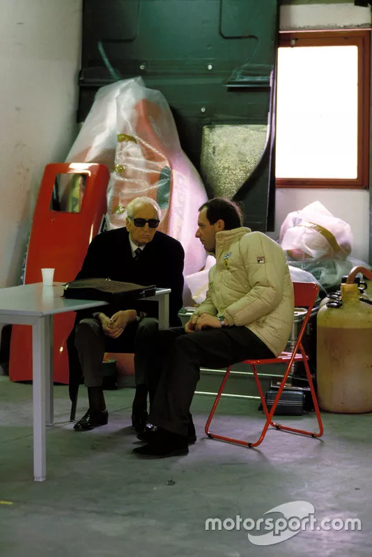 Enzo Ferrari avec Marco Piccinini, directeur sportif de Ferrari