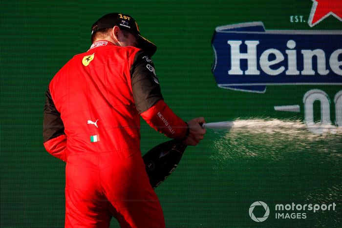 Podio: ganador Charles Leclerc, Ferrari