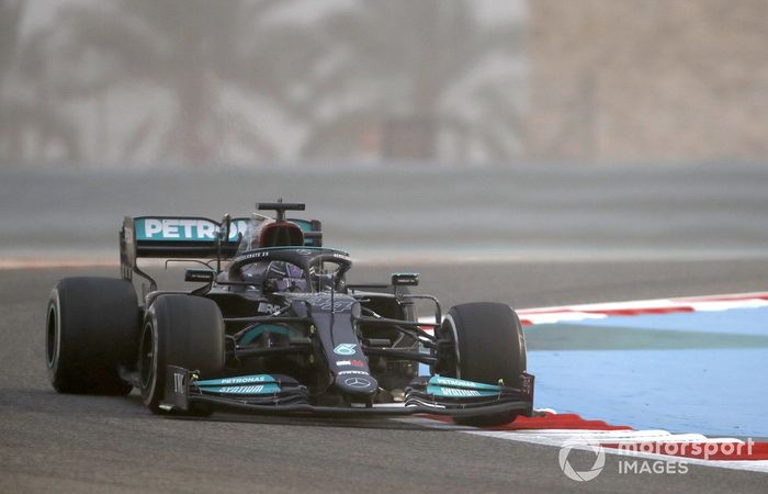 Lewis Hamilton, Mercedes W12 