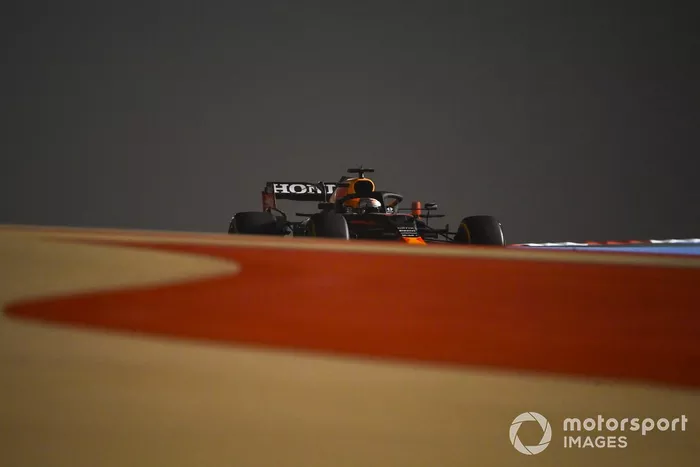 Max Verstappen, Red Bull Racing RB16B 