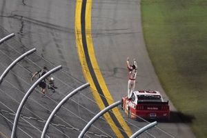 Race winner Ryan Blaney, Team Penske, Ford Mustang BodyArmor