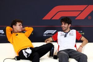 Lando Norris, McLaren, Esteban Ocon, Haas F1 Team