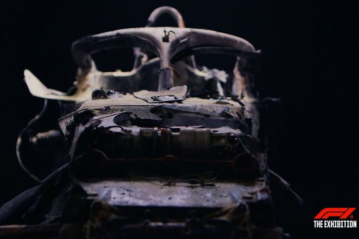 Wrak samochodu Romaina Grosjeana