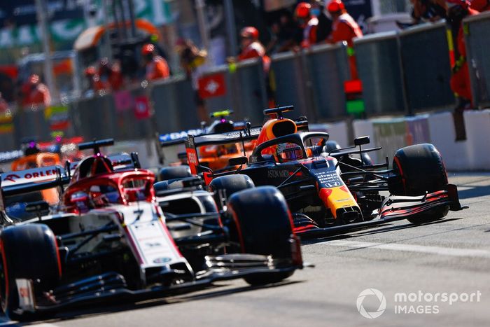 Kimi Raikkonen, Alfa Romeo Racing C39, Max Verstappen, Red Bull Racing RB16, and Lando Norris, McLaren MCL35