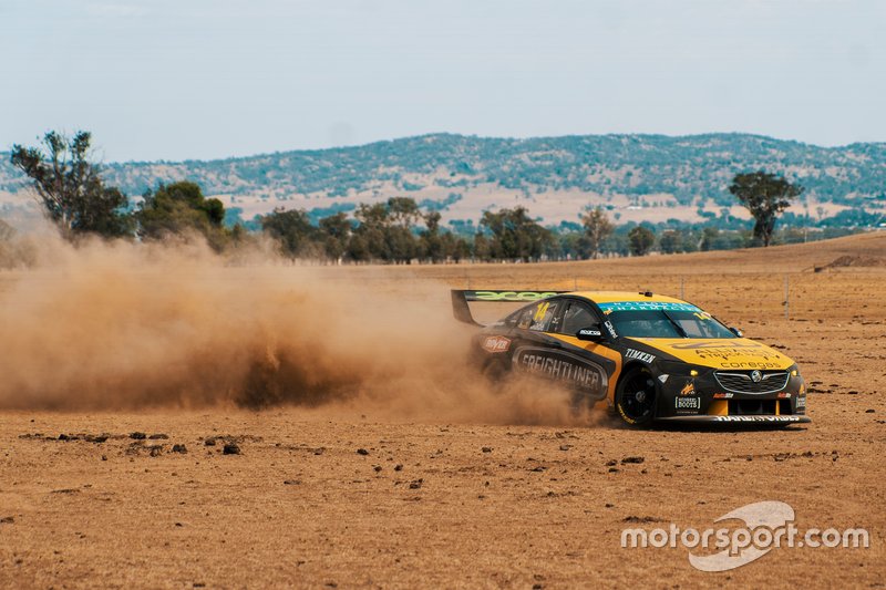 Автомобиль Holden ZB Commodore команды Brad Jones Racing