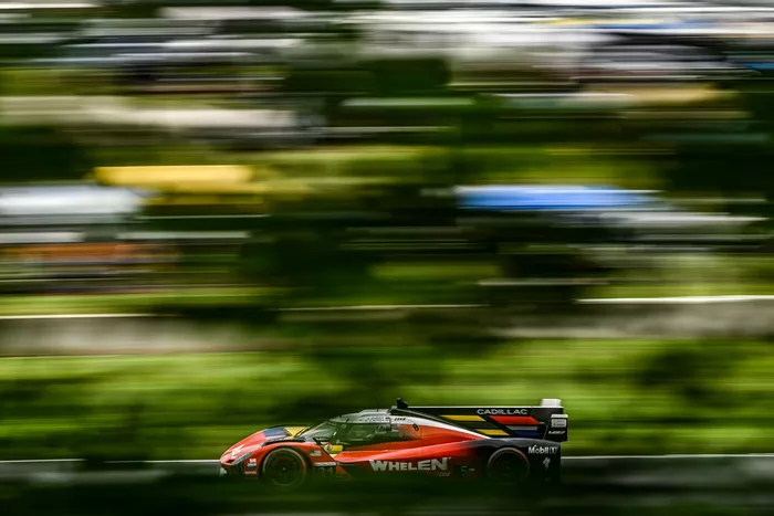 #31 Cadillac Whelen Cadillac V-Series.R: Jack Aitken, Earl Bamber, Frederik Vesti