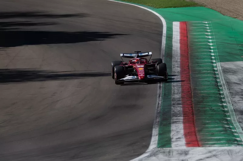 Rafa Camara, Ferrari