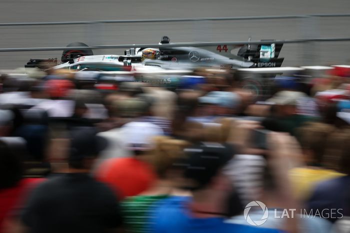 Lewis Hamilton, Mercedes-Benz F1 W08