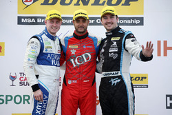 Ashley Sutton, Team BMR Subaru Levorg, Jack Goff, Eurotech Racing Honda Civic Type R and Tom Ingram, Speedworks Motorsport Toyota Avensis