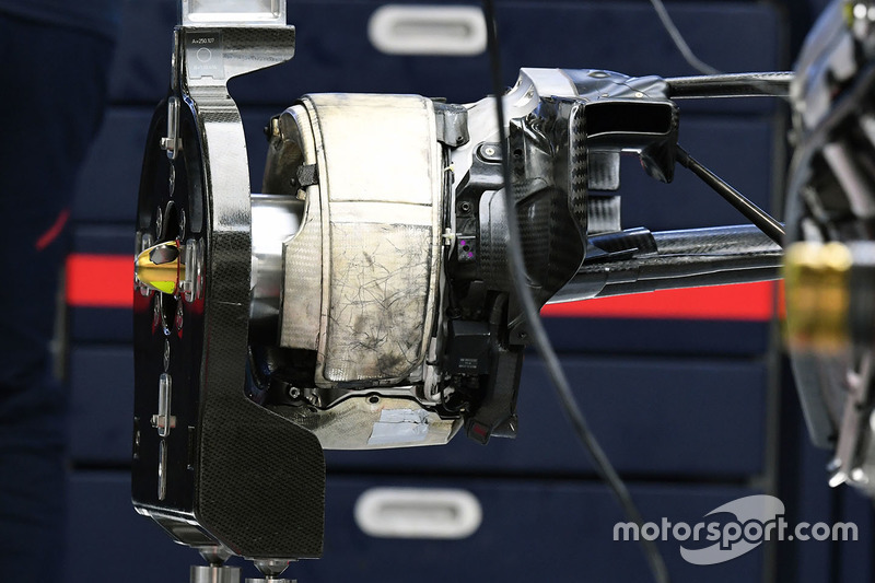 Détails des roues arrière de la Red Bull Racing RB13