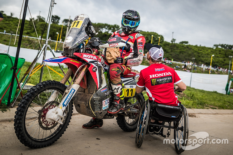 #11 Monster Energy Honda Team: Joan Barreda