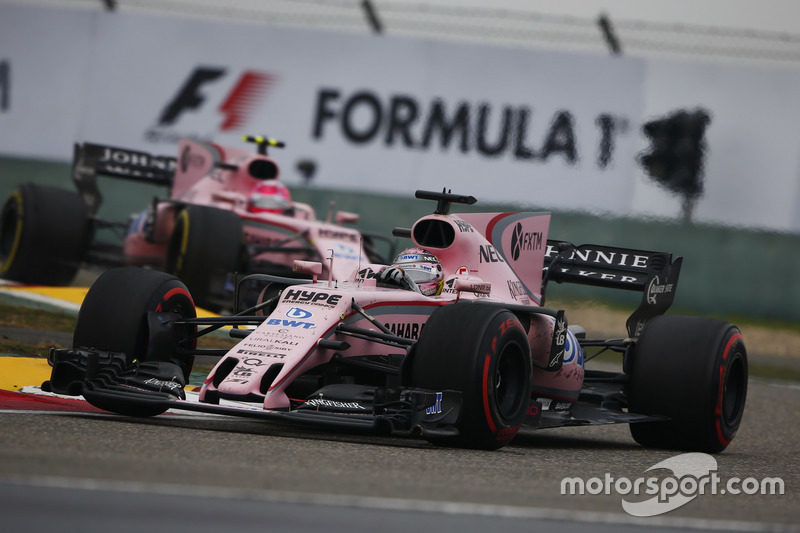 Sergio Perez, Force India VJM10, leads Esteban Ocon, Force India VJM10