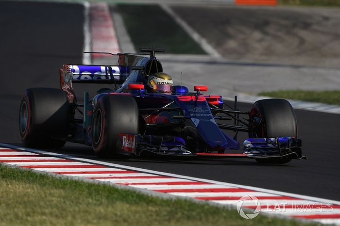 Шон Гелаэль, Scuderia Toro Rosso STR12