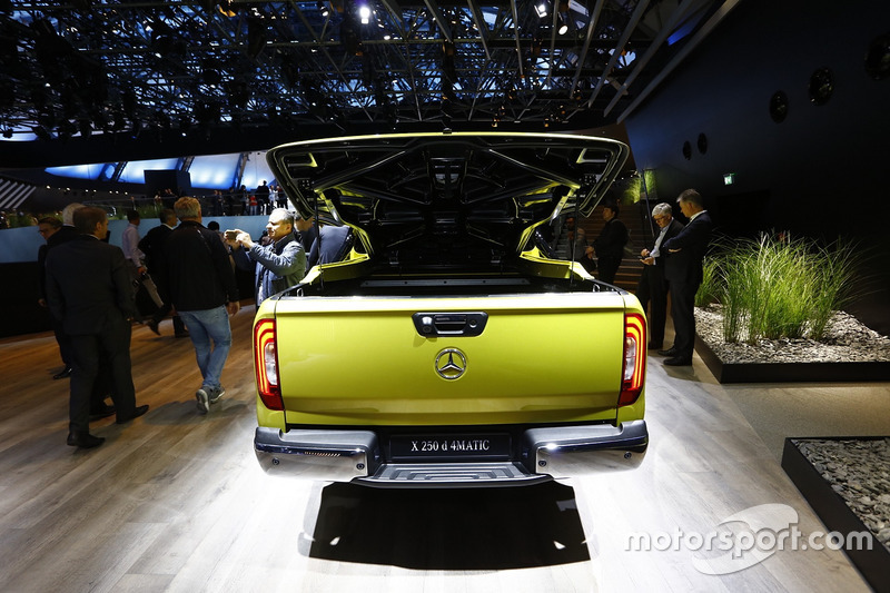 Mercedes-Benz X-Class