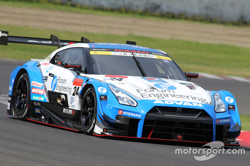 #24 フォーラムエンジニアリング ADVAN GT-R