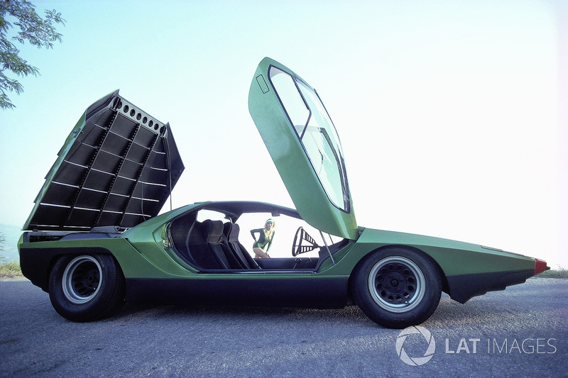 Bertone Carabo, based on Alfa Romeo 33 Stradale