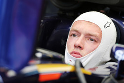 Даниил Квят, Scuderia Toro Rosso STR11
