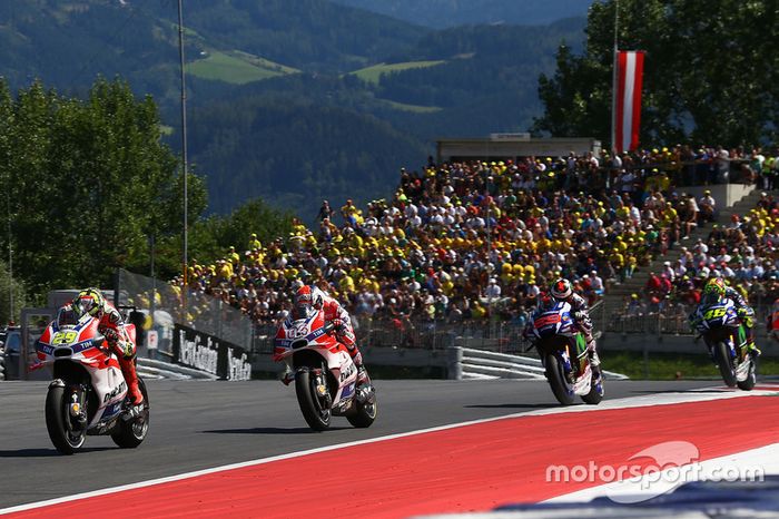 Andrea Iannone, Andrea Dovizioso, Jorge Lorenzo y Valentino Rossi