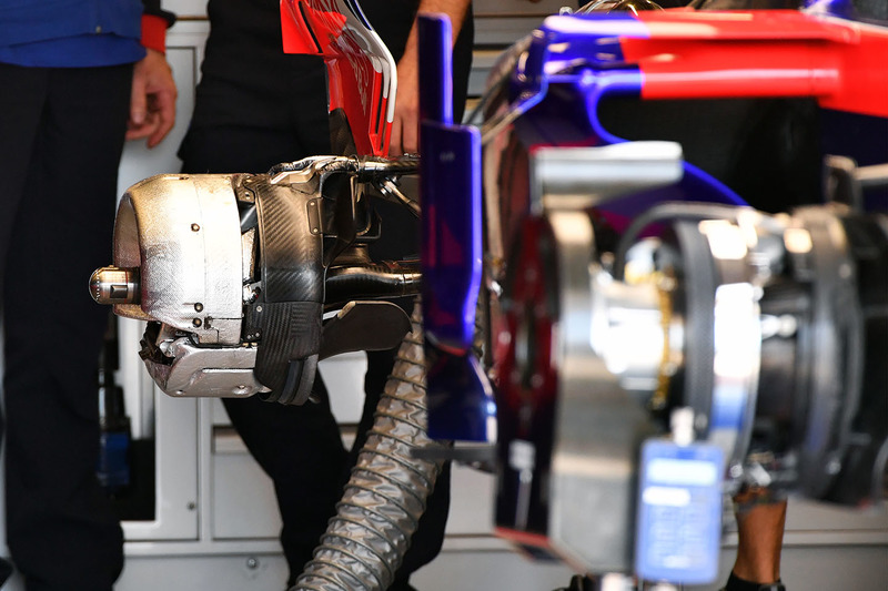 Scuderia Toro Rosso STR13