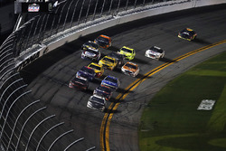 Aric Almirola, Stewart-Haas Racing Ford Fusion, Denny Hamlin, Joe Gibbs Racing Toyota, Austin Dillon, Richard Childress Racing Chevrolet Camaro