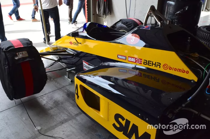 Minardi M187