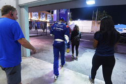 Elliott Sadler, JR Motorsports Chevrolet walks away after losing the championship