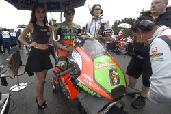 Stefan Bradl, Aprilia Racing Team Gresini con un'ombrellina