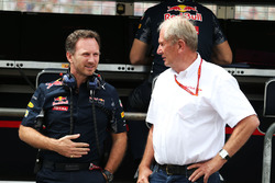 Крістіан Хорнер, керівник Red Bull Racing та доктор Гельмут Марко, радник Red Bull Motorsport