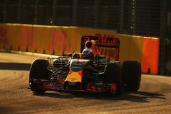 Daniel Ricciardo, Red Bull Racing RB12 met sensoren