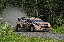 Kris Meeke prueba el Citroën C3 WRC 2017