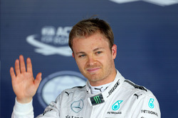 Le poleman Nico Rosberg, Mercedes AMG F1 Team