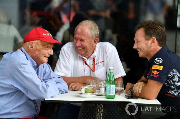Niki Lauda, presidente no ejecutivo de Mercedes AMG F1, Dr Helmut Marko, consultor de Red Bull y Christian Horner, director de Red Bull Racing Team