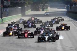 Lewis Hamilton, Mercedes AMG F1 W08 leads at the start of the race