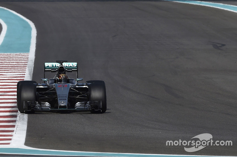 Pascal Wehrlein, Mercedes AMG F1 prueba los nuevos neumáticos Pirelli de 2017