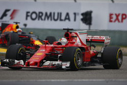 Себастьян Феттель, Ferrari SF70H, Даніель Ріккардо, Red Bull Racing RB13